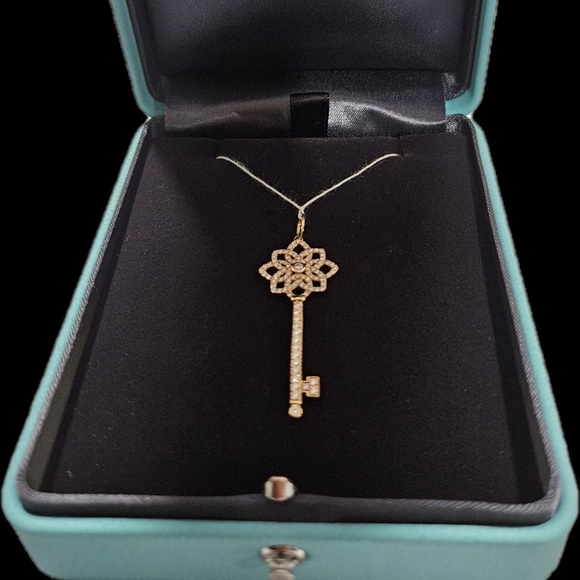 Tiffany & Co 18k rose gold Woven key - Picture 2 of 5